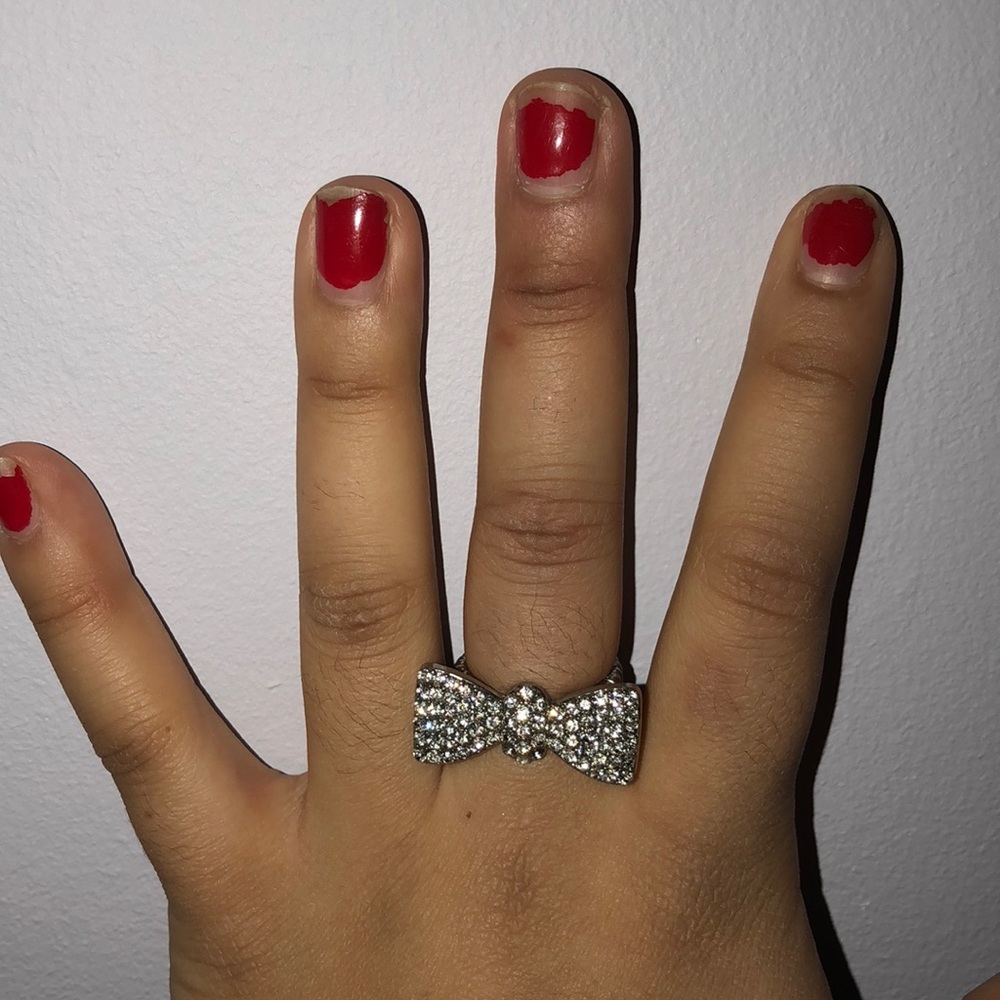 Cute bow ring
